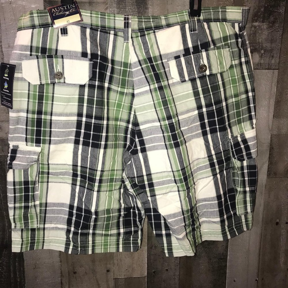 NWT‎ Austin Clothing Plaid Cargo Shorts - Picture 4 of 8